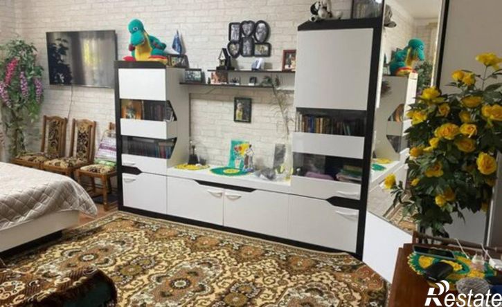 3-комн квартира улица 1-й Конной Армии, 21А,  д. 21А