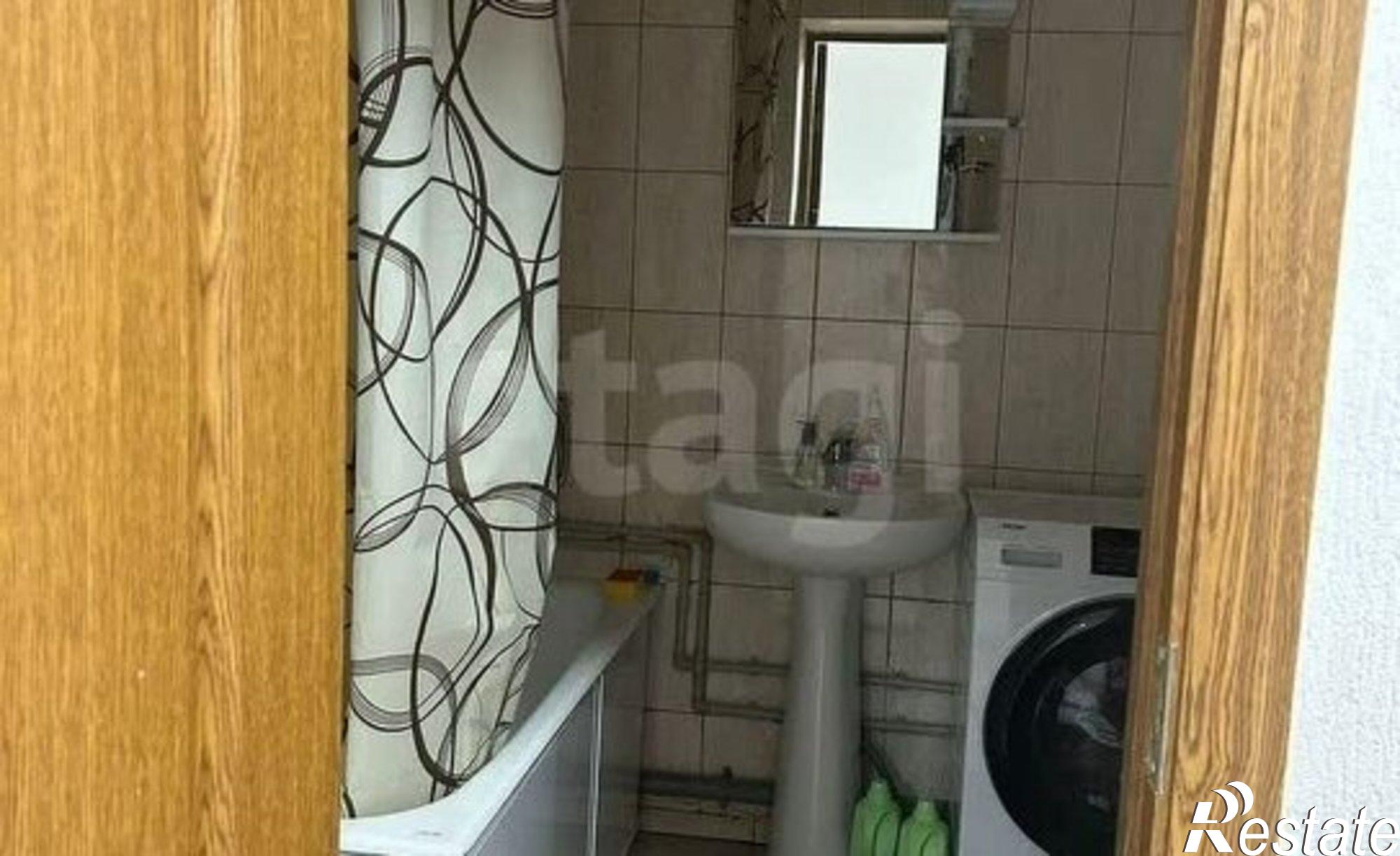 Купить квартиру за 9 800 000 рублей на ул Индустриальная, 43