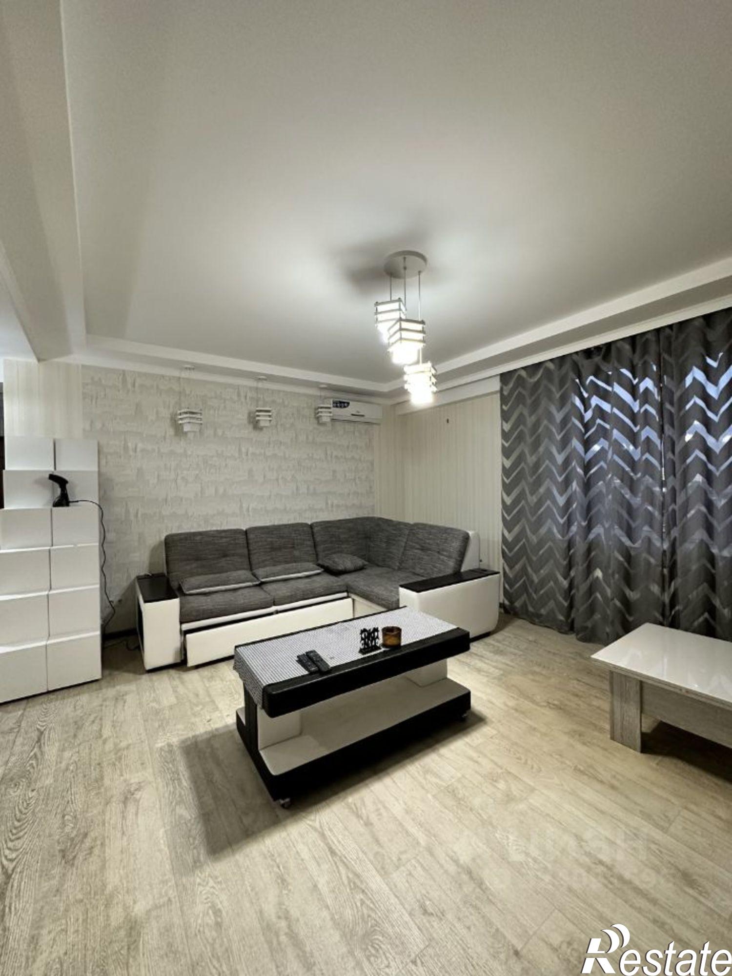 Сдать квартиру за 60 000 рублей на пр-кт Победы, 36