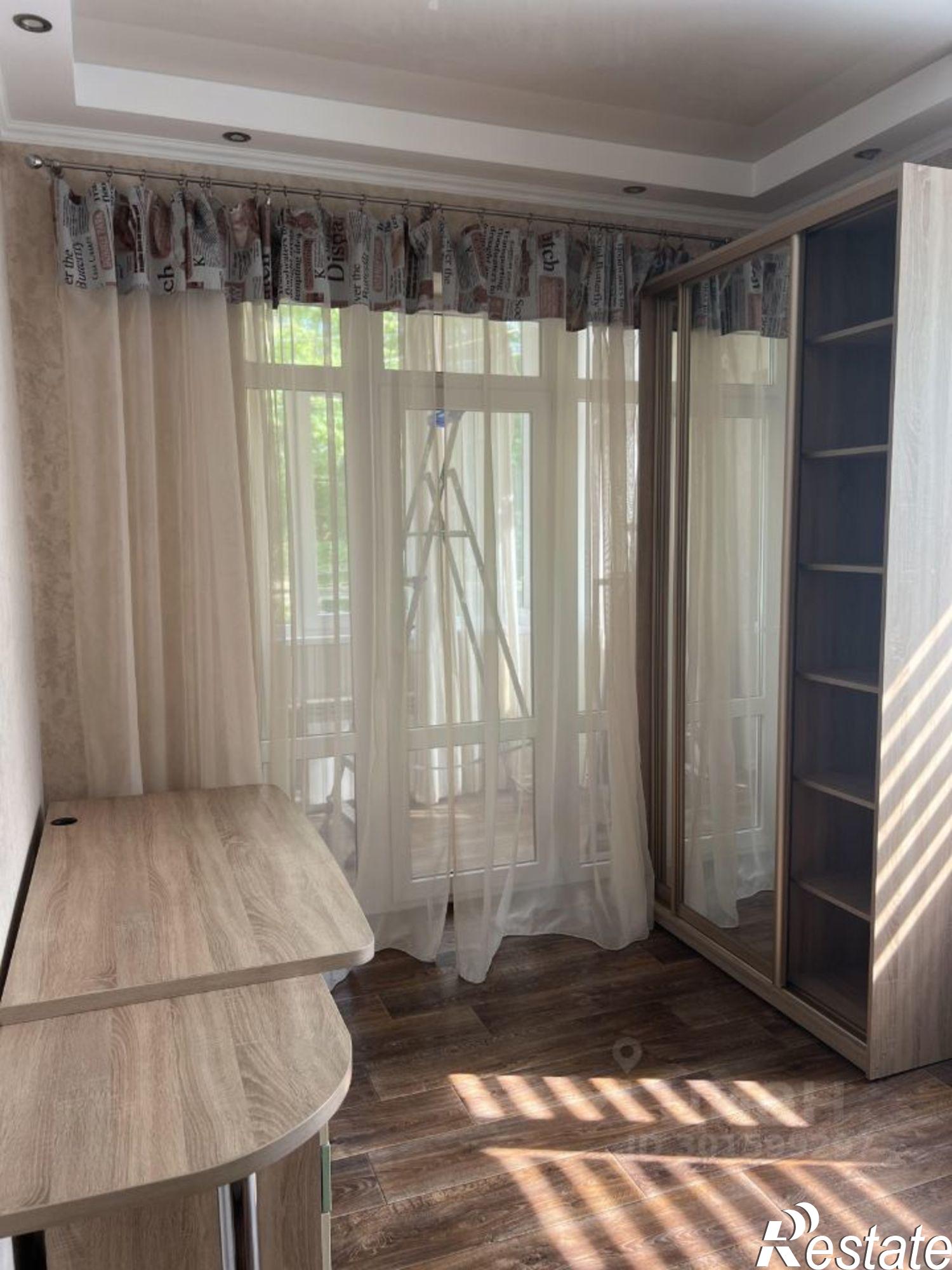 Сдать квартиру за 40 000 рублей на улица Желябова, 37/4