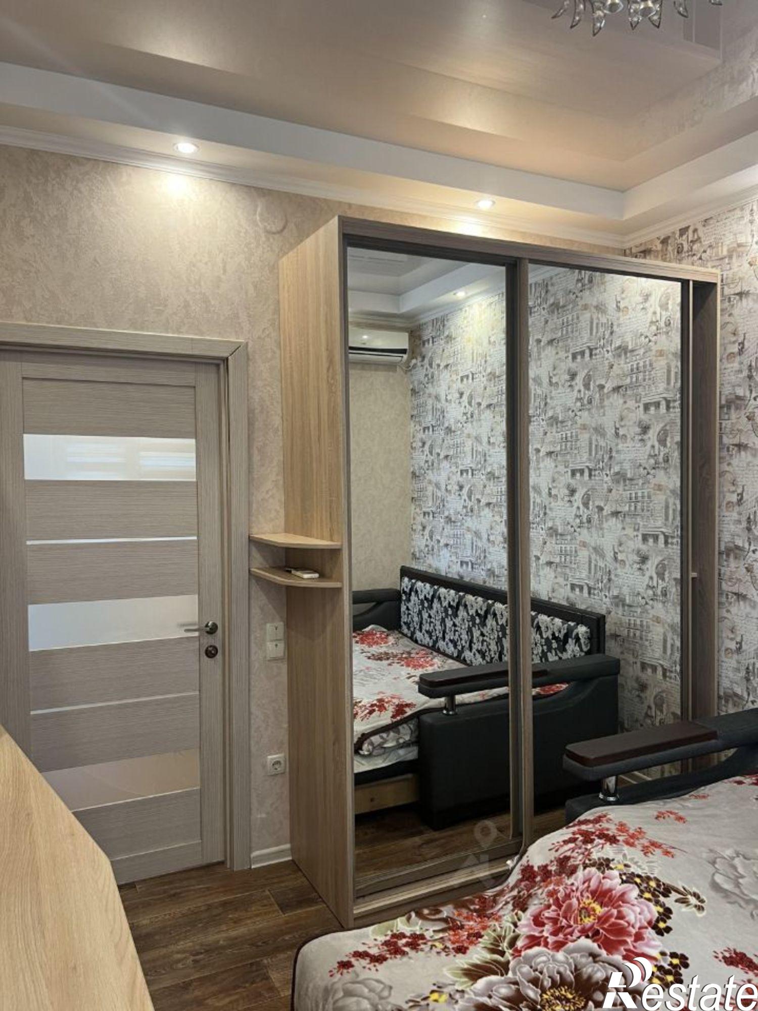 Сдать квартиру за 40 000 рублей на улица Желябова, 37/4