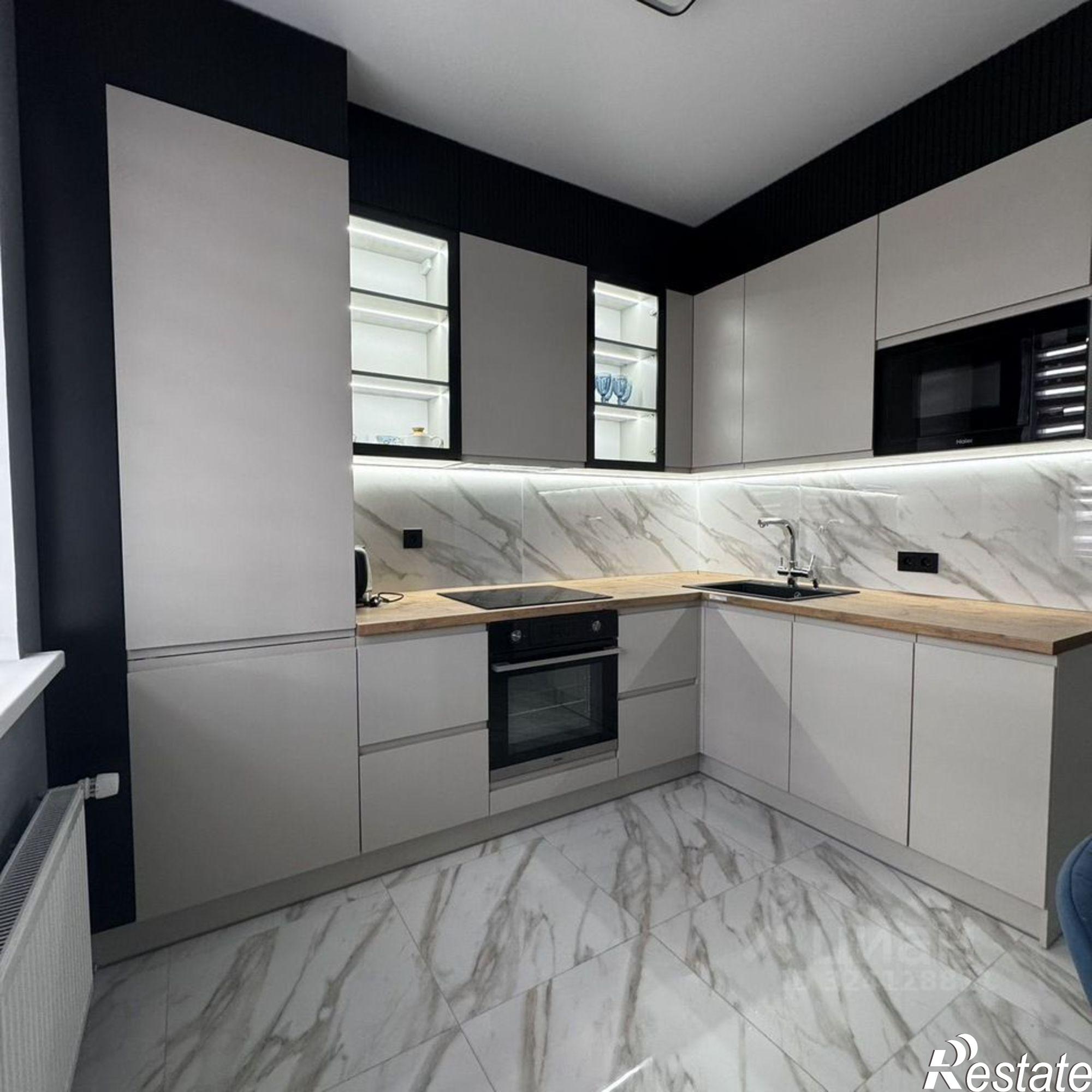 Сдать квартиру за 60 000 рублей на улица Никанорова, 4