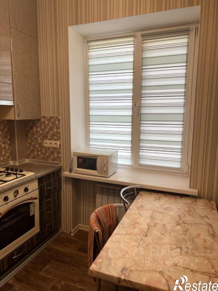 2-комн квартира улица Желябова, 37/4,  д. 37/4