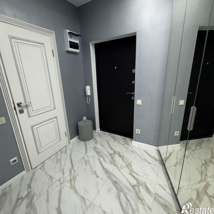 2-комн квартира улица Никанорова, 4,  д. 4