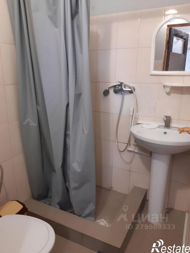 2-комн квартира пр-кт Победы, 384,  д. 384