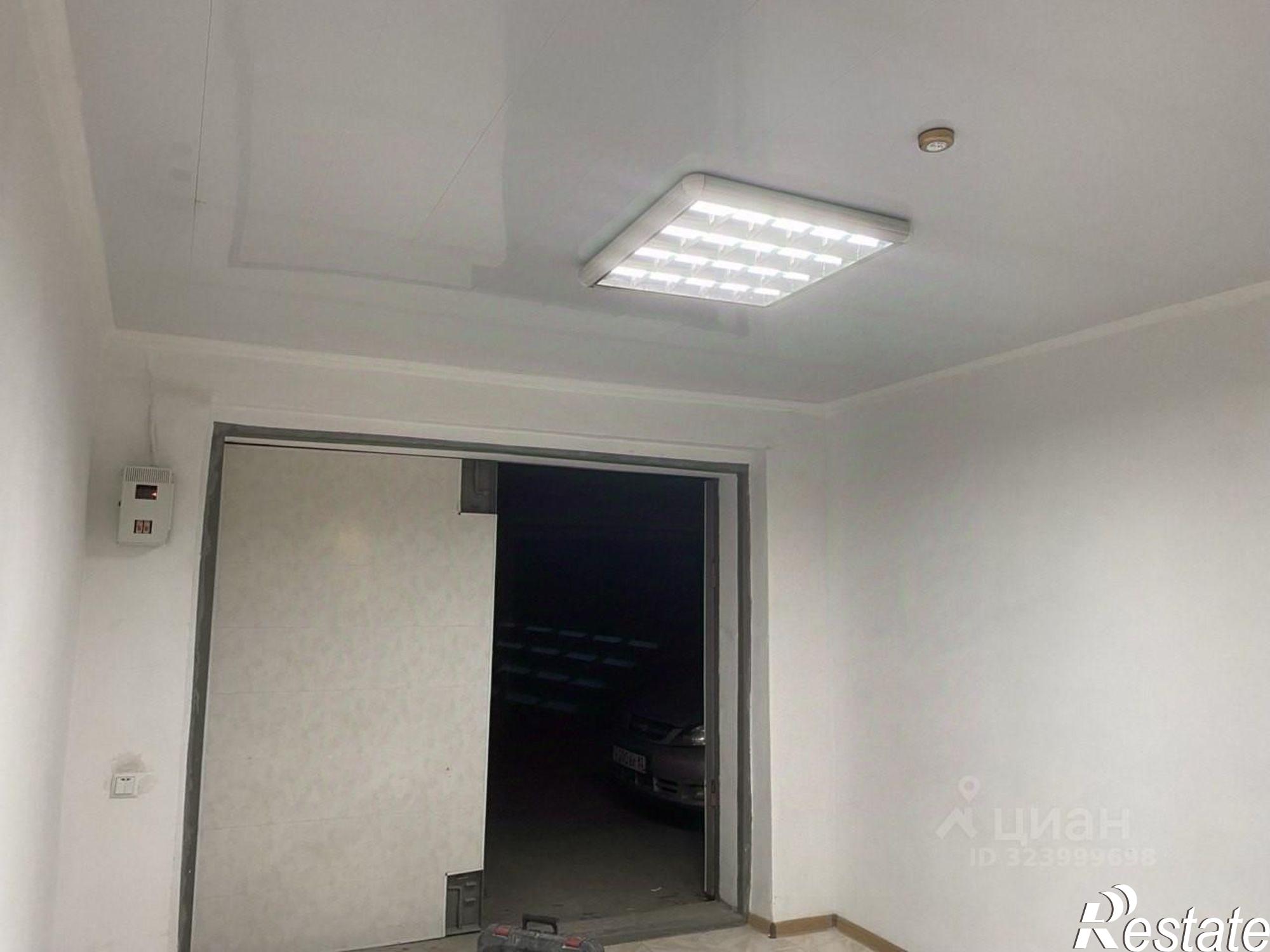 Купить гараж, место в паркинге за 850 003 рублей на Арабатская улица, 98