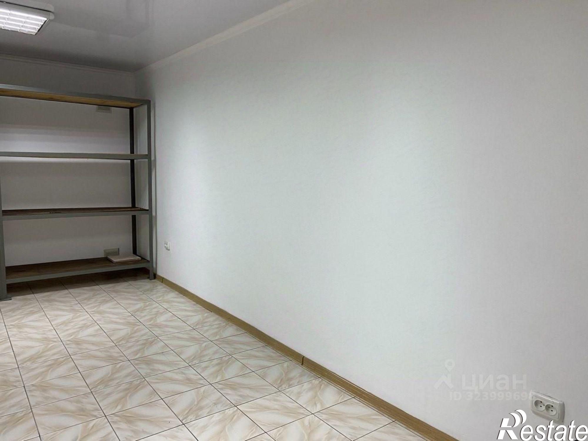 Купить гараж, место в паркинге за 850 003 рублей на Арабатская улица, 98