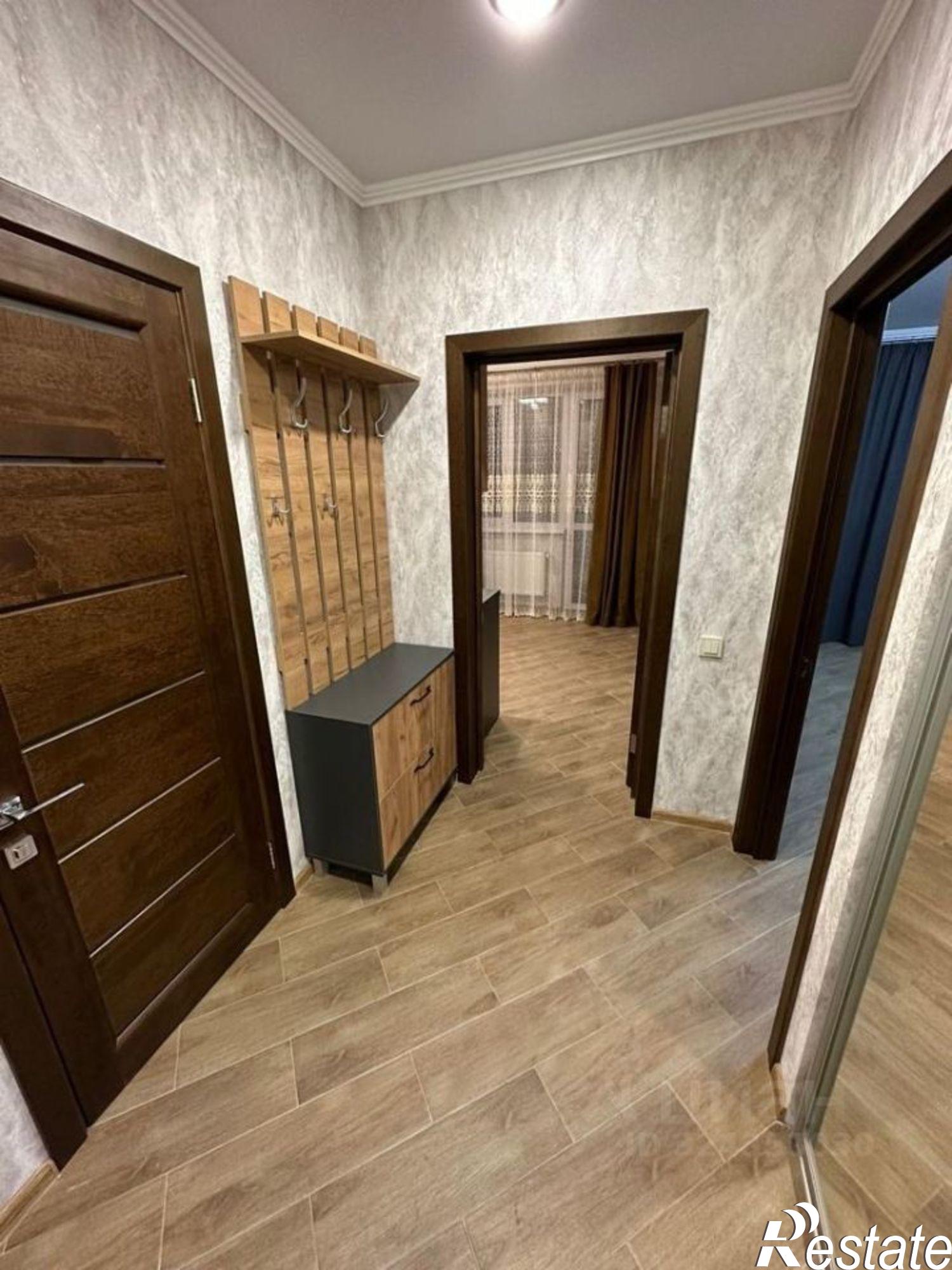 Сдать квартиру за 40 000 рублей на улица 51-й Армии, 55