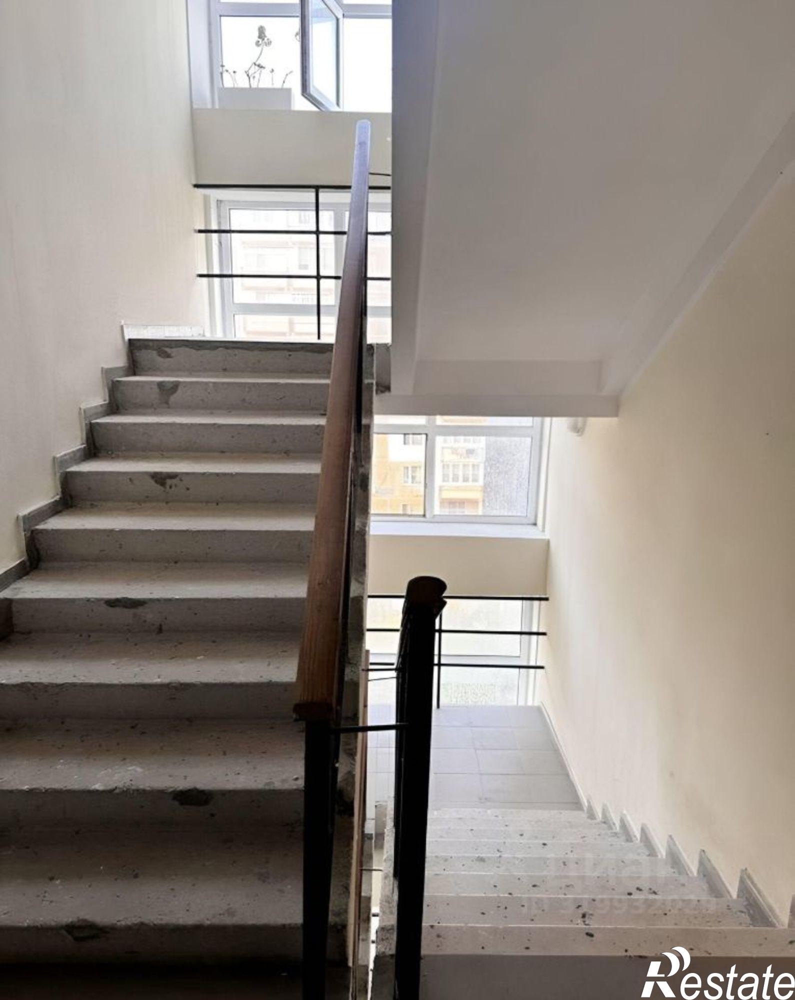 Купить квартиру за 14 000 000 рублей на Балаклавская улица, 121