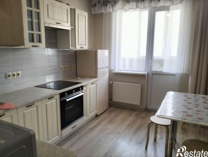 2-комн квартира пр-кт Александра Суворова, 9,  д. 9