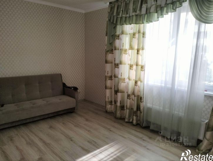 2-комн квартира пр-кт Александра Суворова, 9,  д. 9