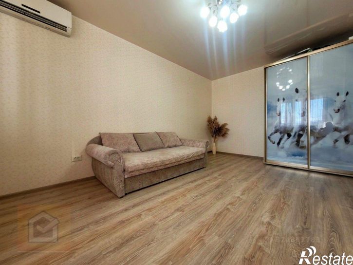 1-комн квартира улица Поповкина, 8А,  д. 8А