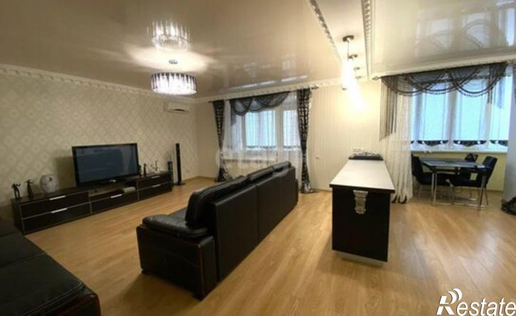 3-комн квартира Большевистская улица, 28/9,  д. 28/9