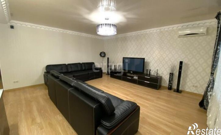 3-комн квартира Большевистская улица, 28/9,  д. 28/9