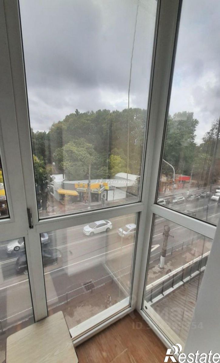 1-комн квартира проспект Кирова, 82,  д. 82