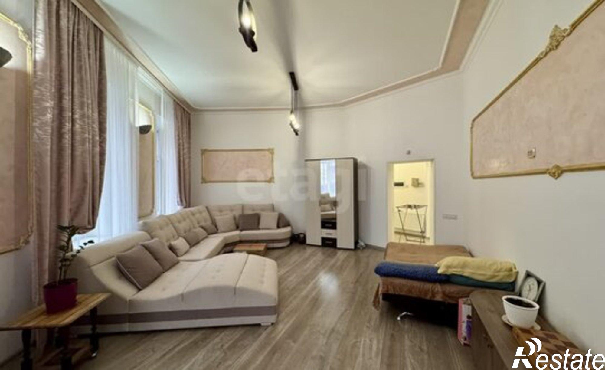 Купить квартиру за 19 000 000 рублей на ул Одесская, 3а