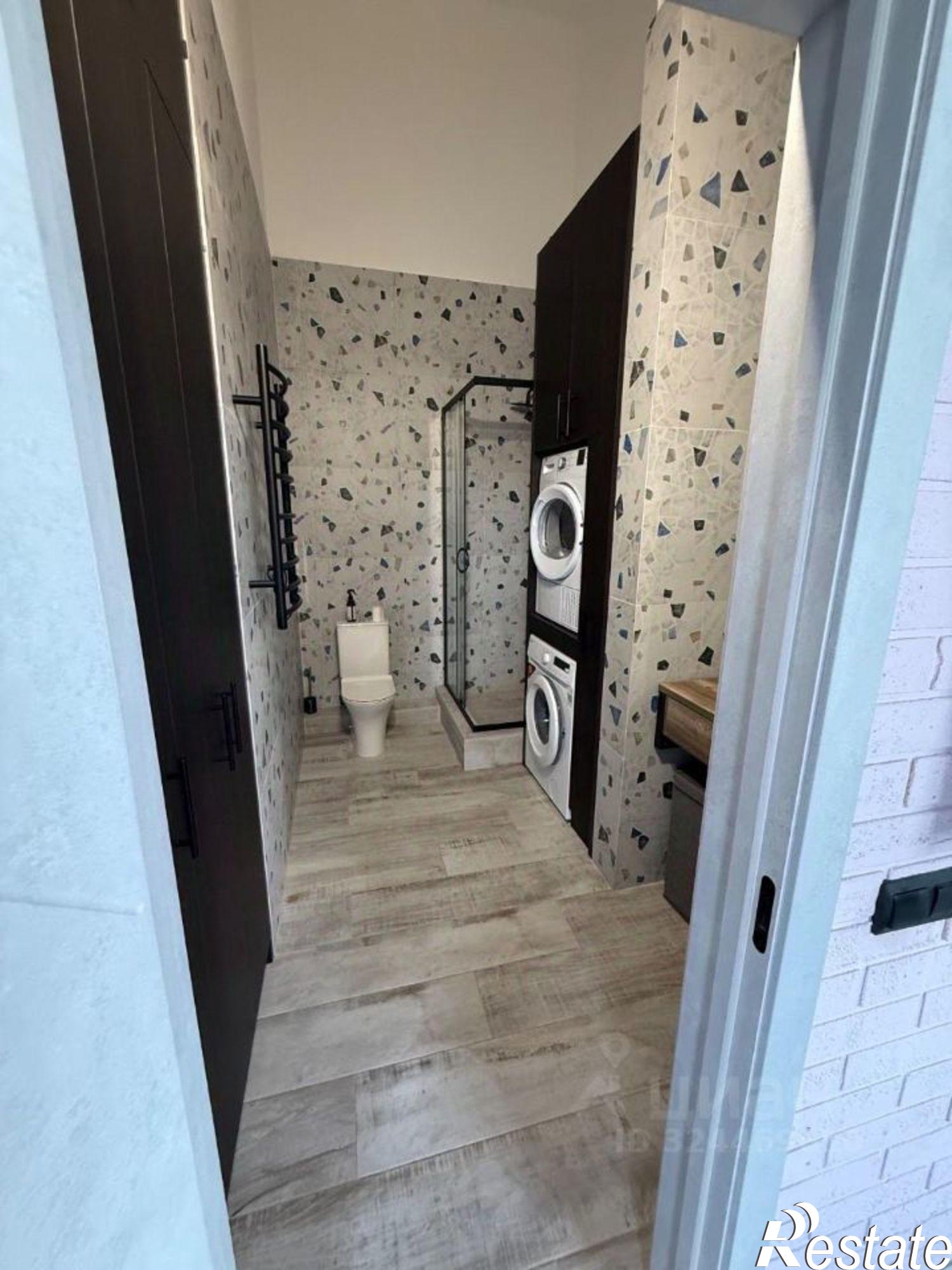 Купить квартиру за 18 500 000 рублей на пр-кт Александра Суворова, 39