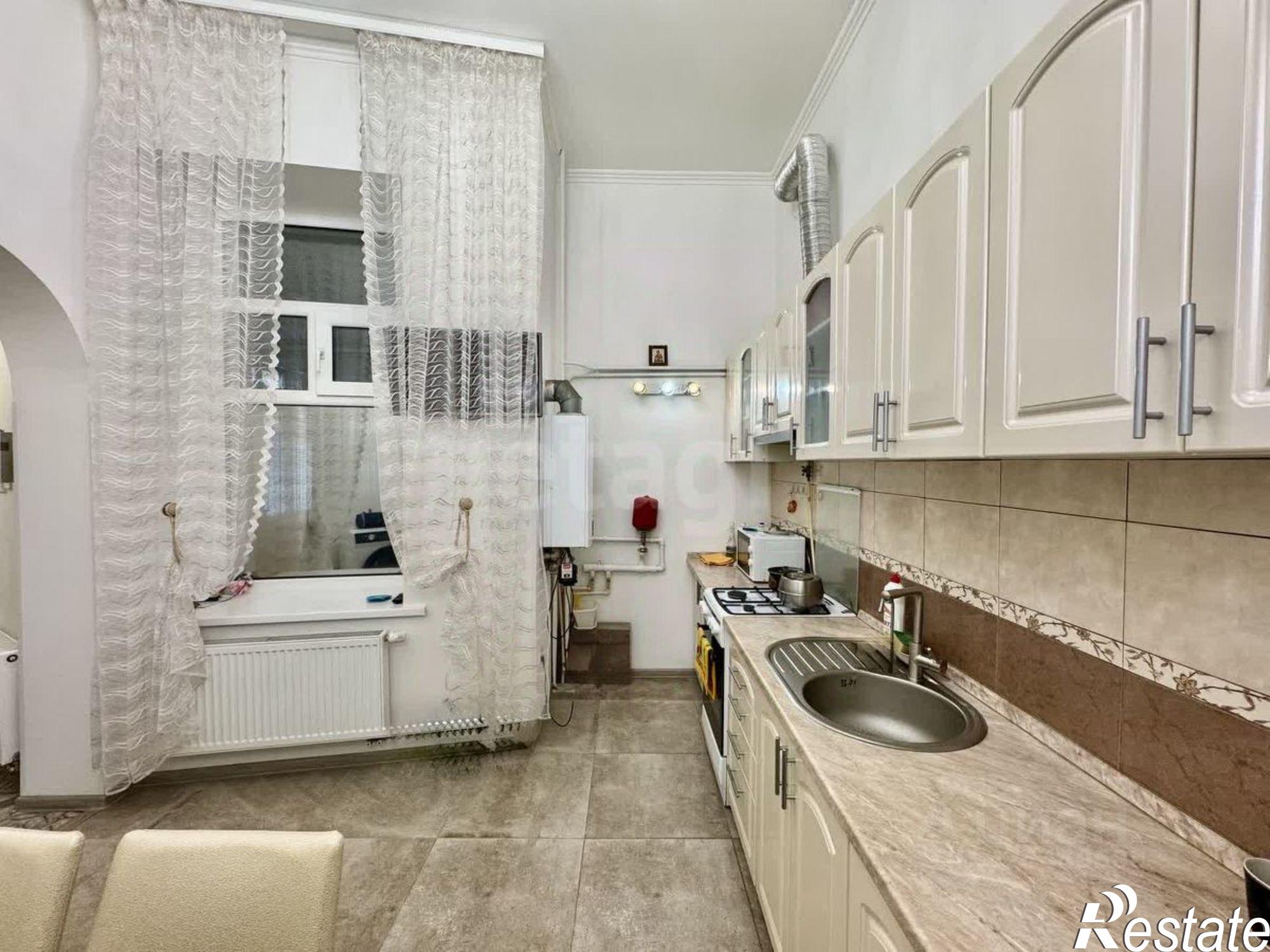 Купить квартиру за 19 000 000 рублей на ул Одесская, 3а