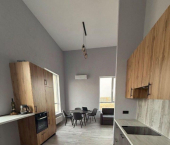 2-комн, 84кв м, этаж 16/16 пр-кт Александра Суворова, 39