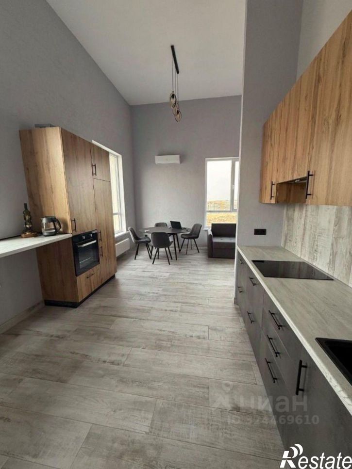 2-комн квартира пр-кт Александра Суворова, 39,  д. 39