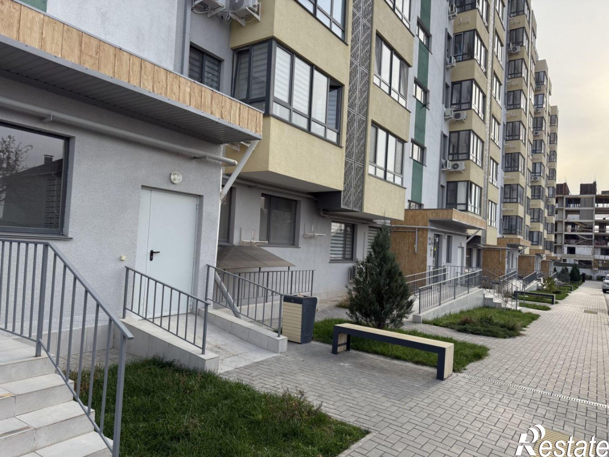 Сдать квартиру за 45 000 рублей на улица 51-й Армии, 124