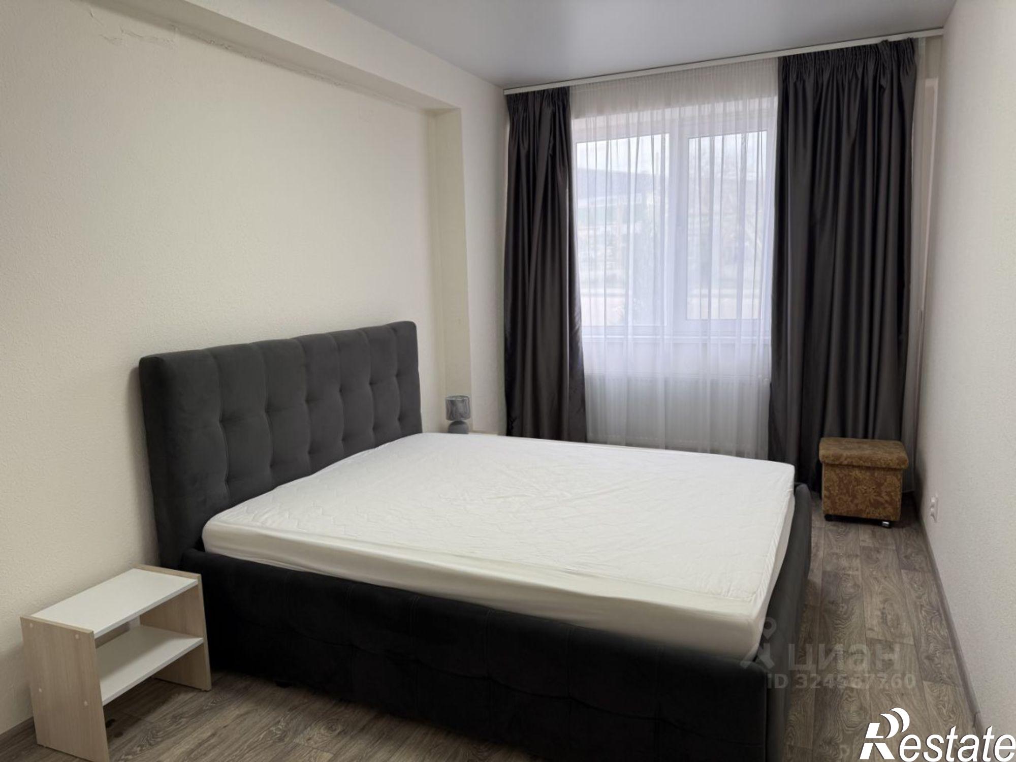 Сдать квартиру за 45 000 рублей на улица 51-й Армии, 124