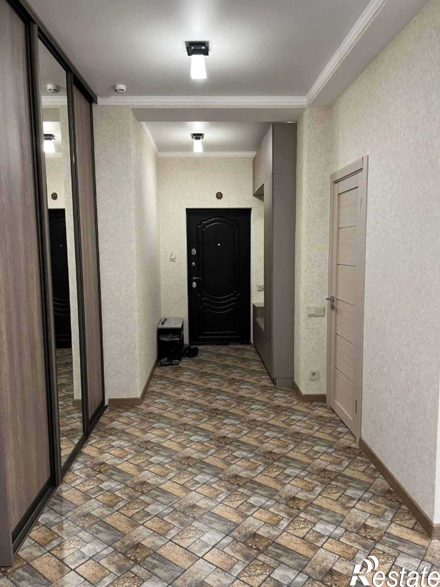 Купить квартиру за 25 000 000 рублей на ул Битакская, 25