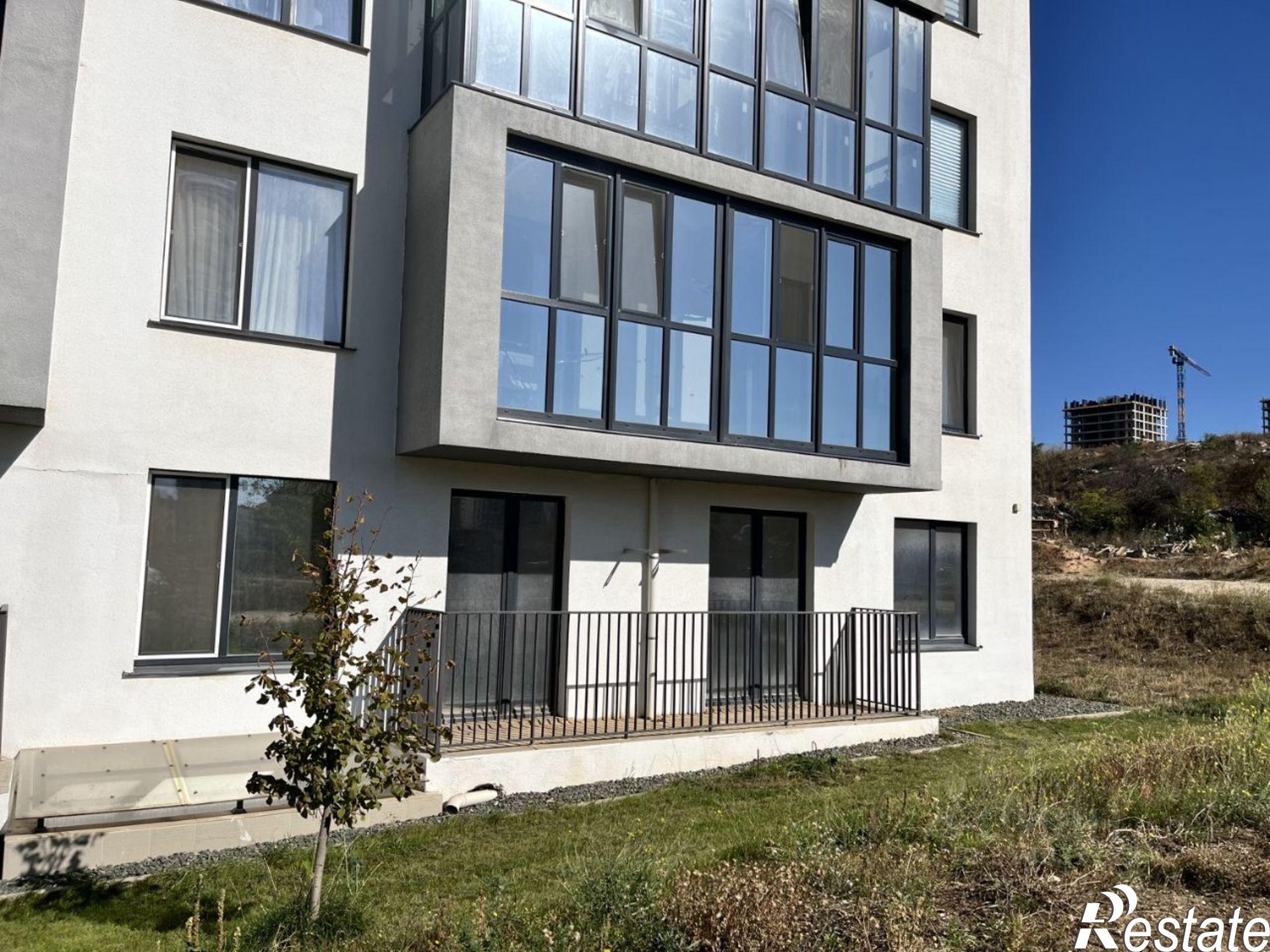 Купить квартиру за 7 600 000 рублей на пр-кт Александра Суворова, 103