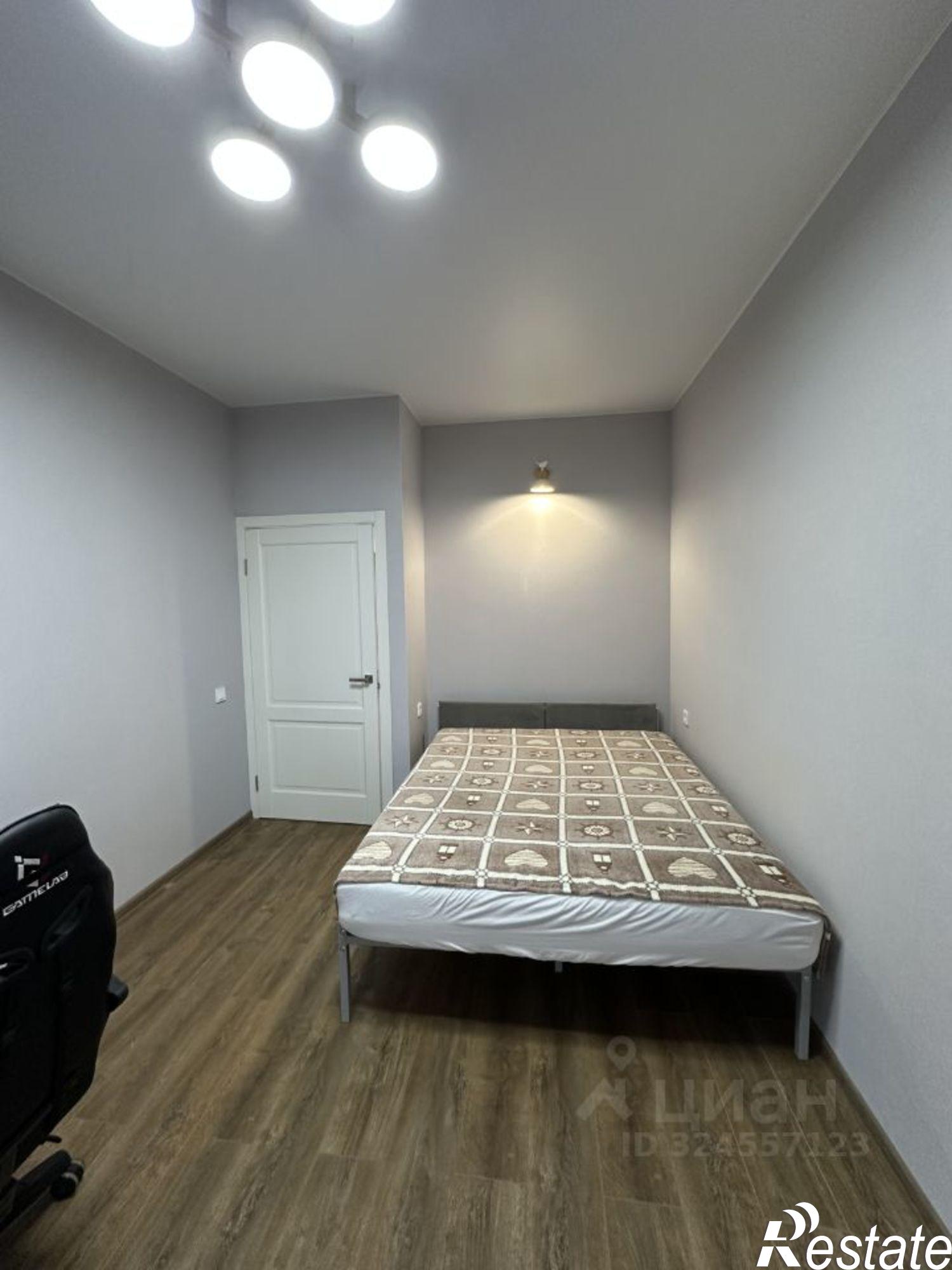 Сдать квартиру за 35 000 рублей на проспект Александра Суворова, 101