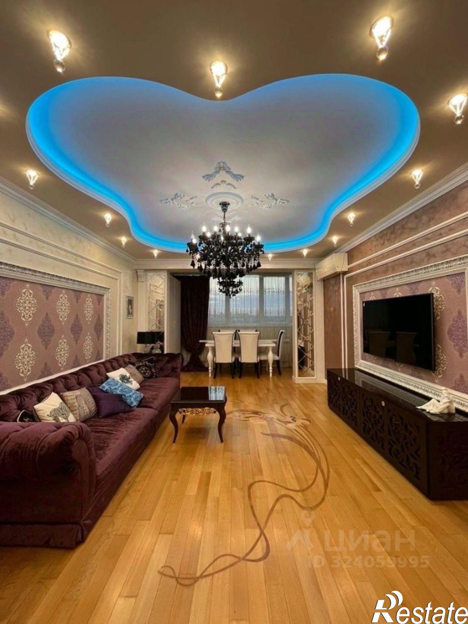 Сдать квартиру за 120 000 рублей на улица Караманова, 3