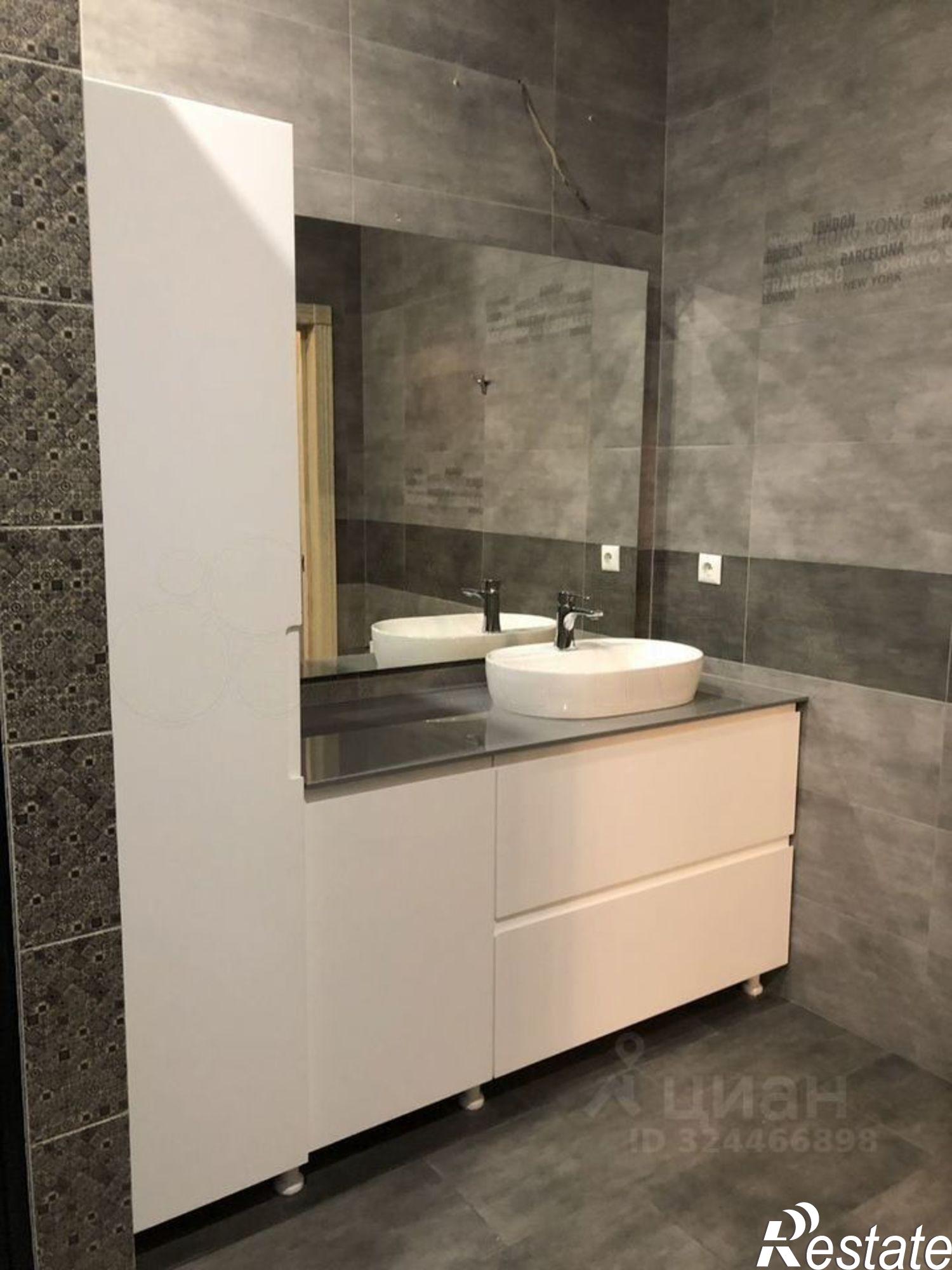 Сдать квартиру за 60 000 рублей на улица Павленко, 3