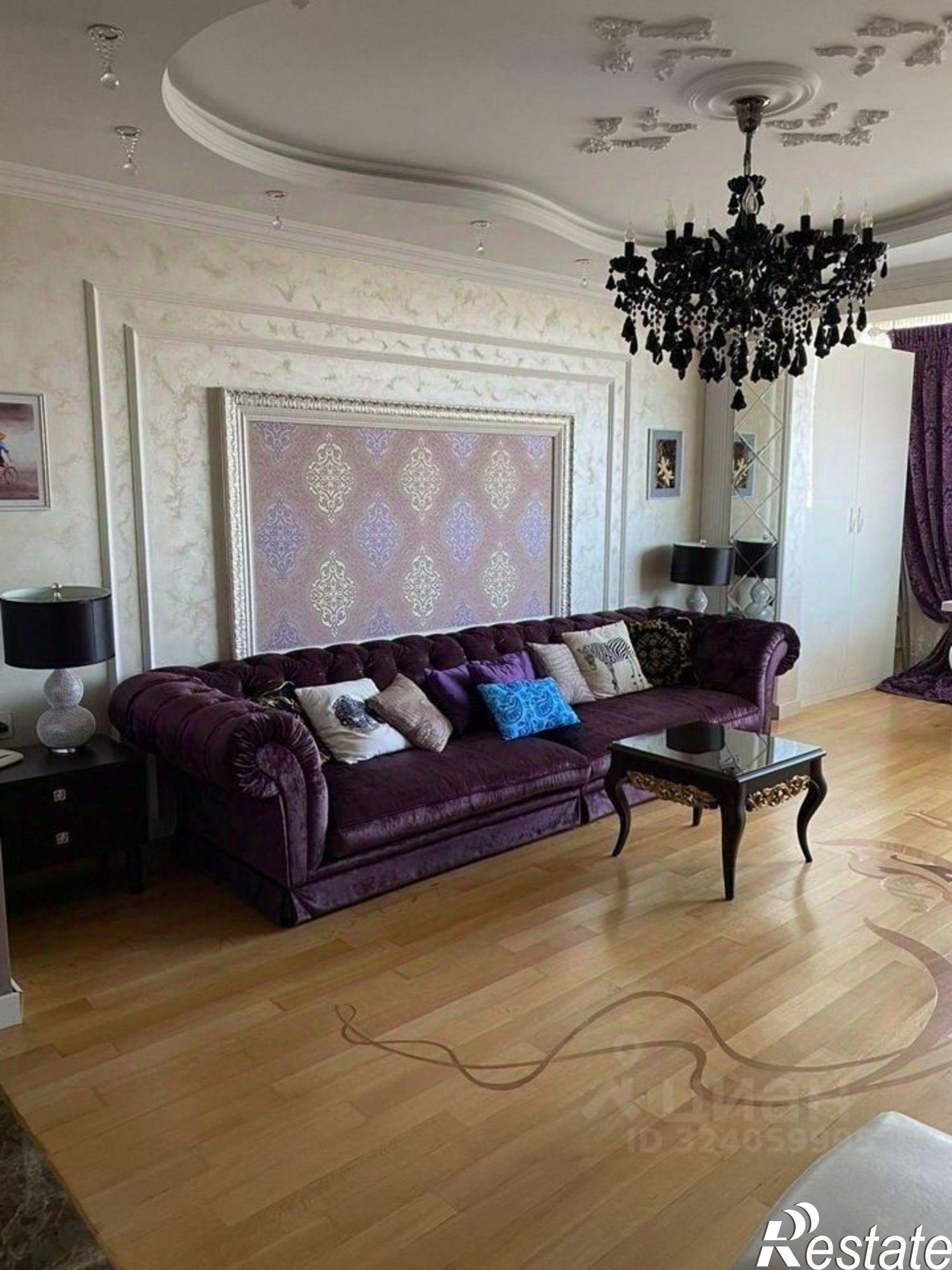 Сдать квартиру за 120 000 рублей на улица Караманова, 3