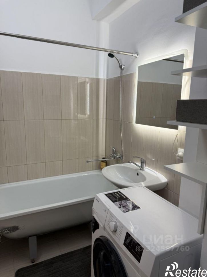 2-комн квартира улица 51-й Армии, 124,  д. 124