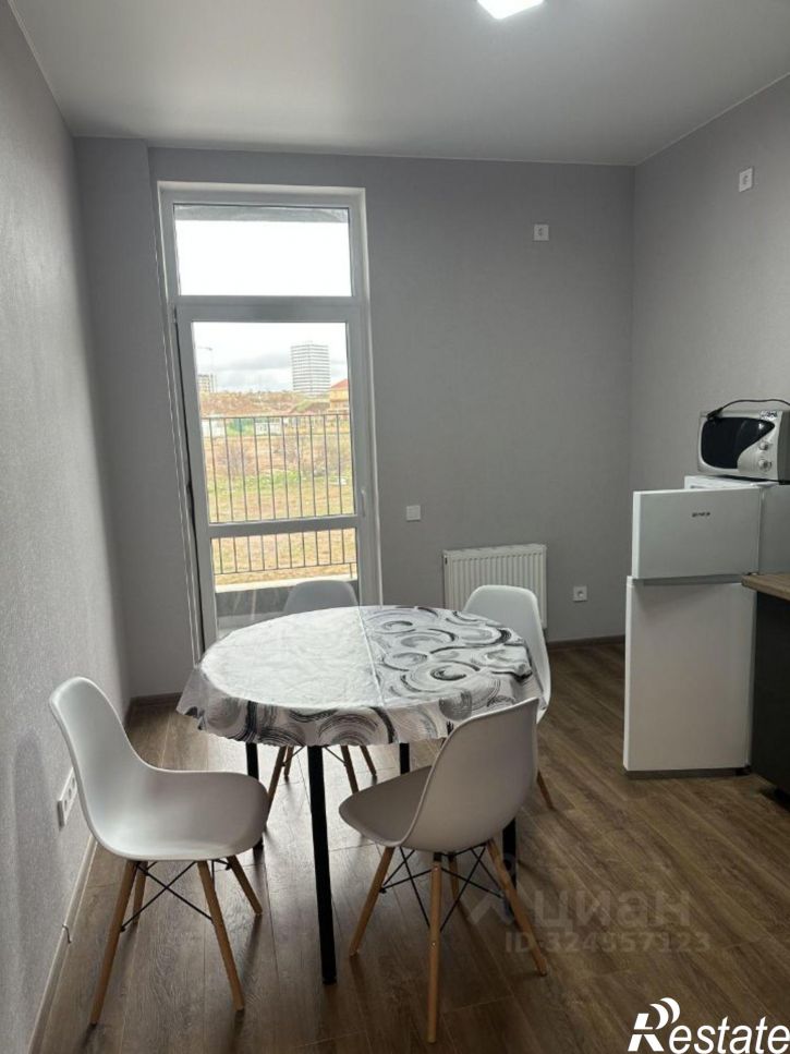 1-комн квартира проспект Александра Суворова, 101,  д. 101