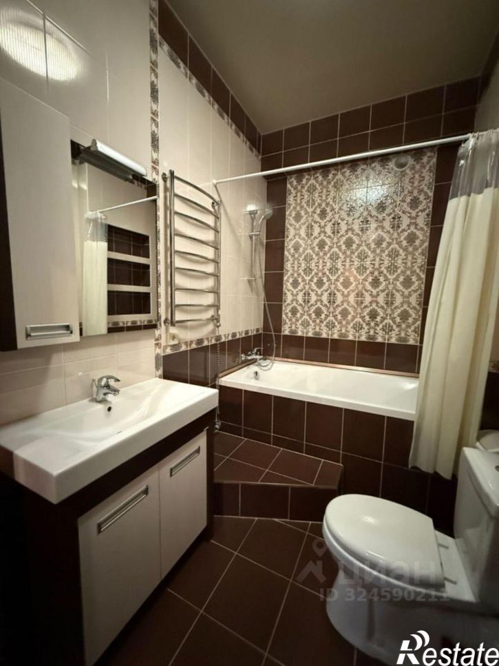 2-комн квартира улица Беспалова, 110В,  д. 110В