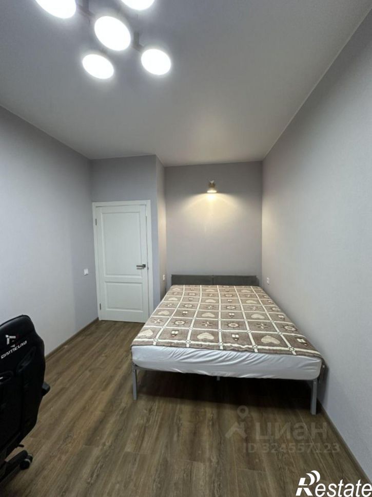 1-комн квартира проспект Александра Суворова, 101,  д. 101