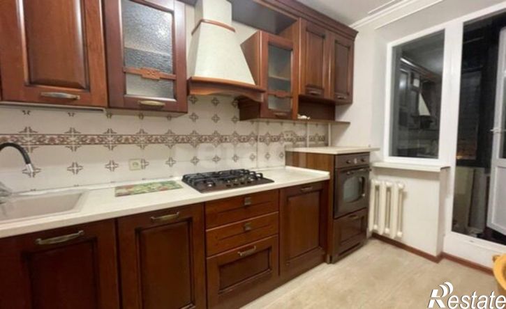 3-комн квартира улица 60 лет Октября, 37,  д. 37