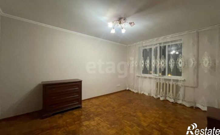 3-комн квартира улица 60 лет Октября, 37,  д. 37