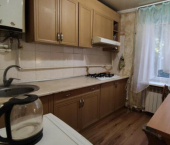 2-комн, 45кв м, этаж 2/5 пр-кт Кирова, 82