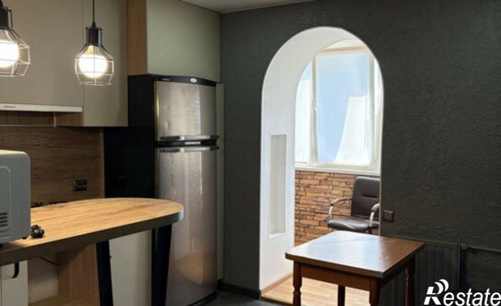 2-комн квартира Залесская улица, 18,  д. 18