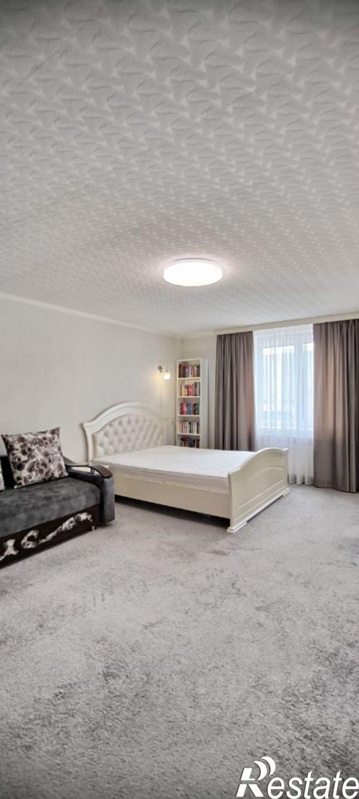 Коттедж/дом ул им Дмитриева Г.Я., 42,  д. 42