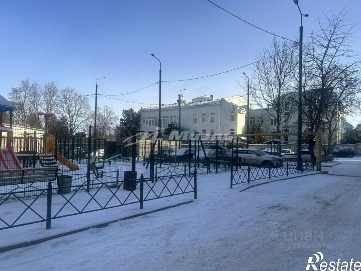 3-комн квартира улица Беспалова, 156,  д. 156