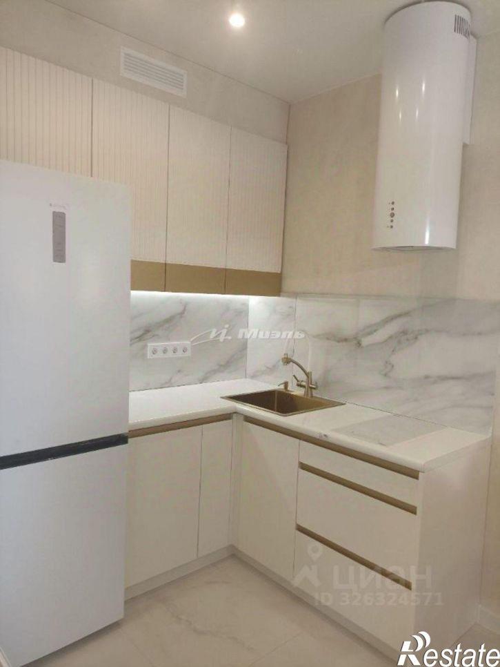 1-комн квартира пр-кт Александра Суворова, 103,  д. 103