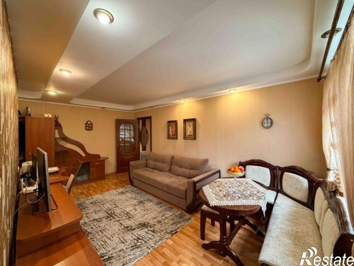 3-комн квартира ул 60 лет Октября, 6,  д. 6