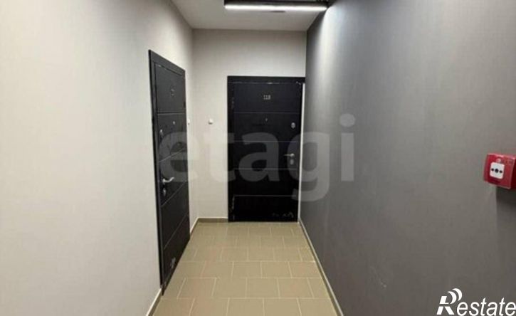 2-комн квартира пр-кт Александра Суворова, 9,  д. 9