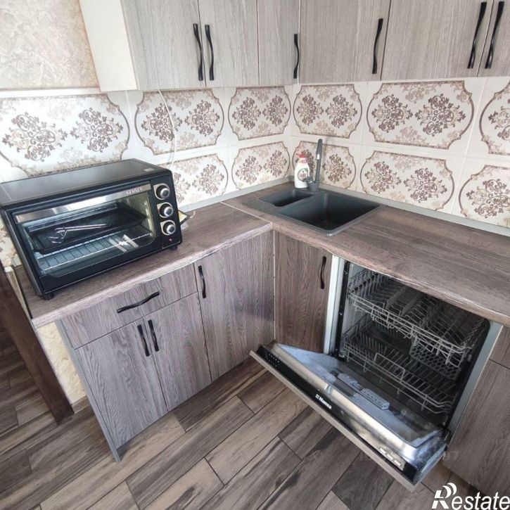 3-комн квартира ул им. Матэ Залки, 7,  д. 7