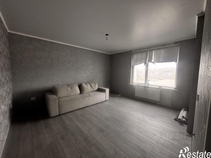 2-комн квартира Проспект Александра Суворова, 107,  д. 107