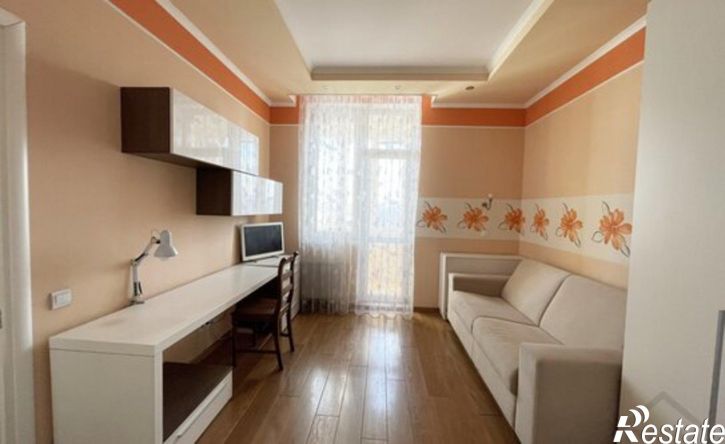 2-комн квартира улица Тренёва, 21,  д. 21