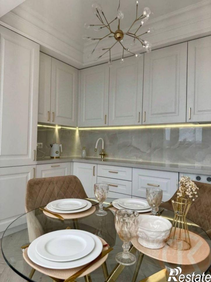 3-комн квартира проспект Победы, 36,  д. 36