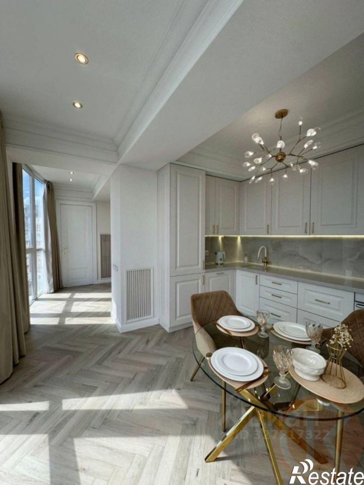 3-комн квартира проспект Победы, 36,  д. 36